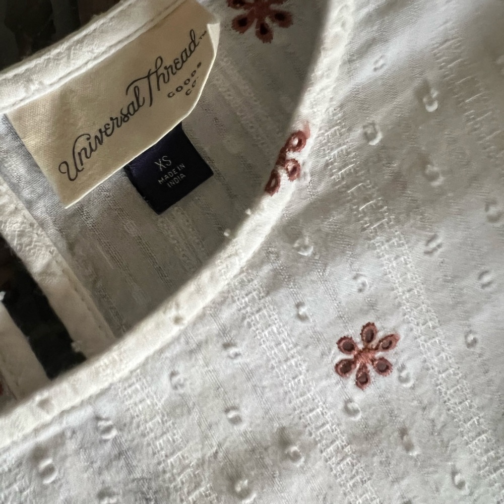 Universal Thread Blouse - image 6